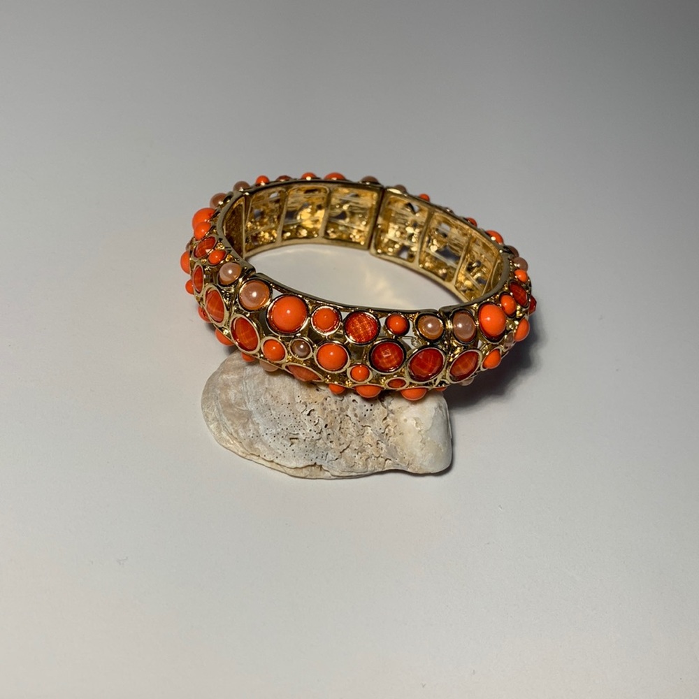 Coral Stretch Bracelet Shades of Coral and Gold Tone Beachy Summer Colors